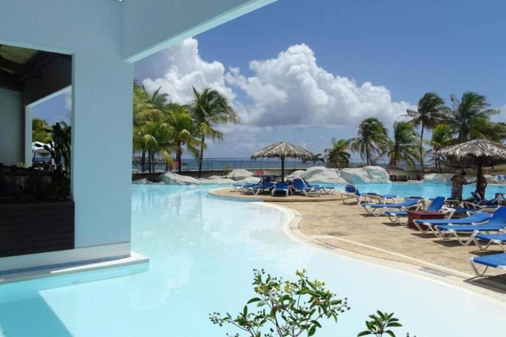 Superbe Studio Superieur Neuf Avec Balcon Saint-Francois (Grande-Terre) Exteriér fotografie