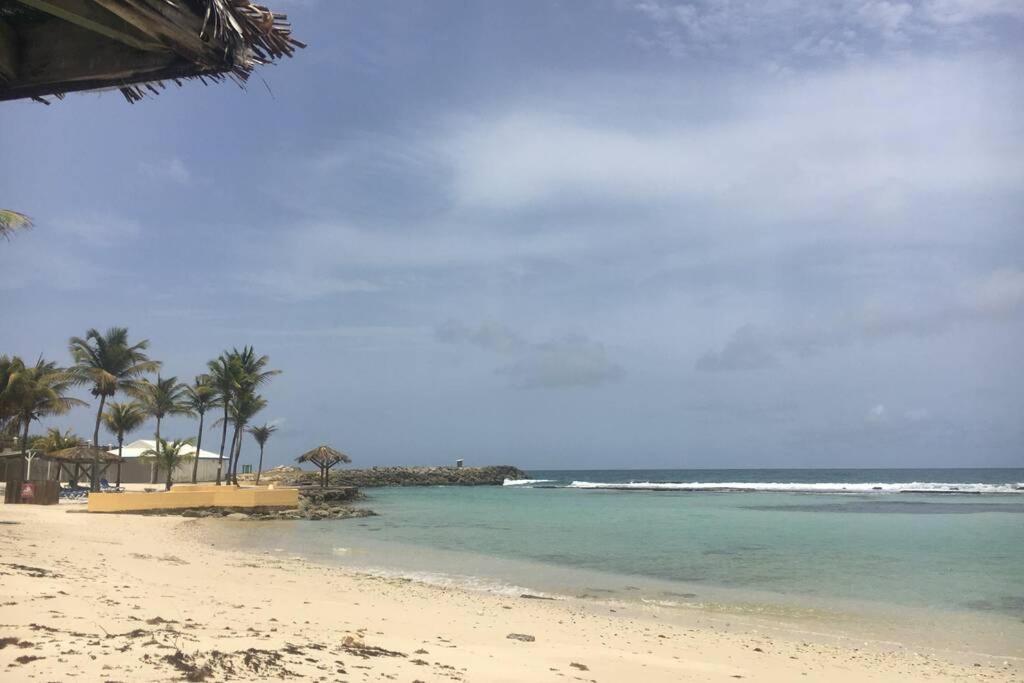 Superbe Studio Superieur Neuf Avec Balcon Saint-Francois (Grande-Terre) Exteriér fotografie